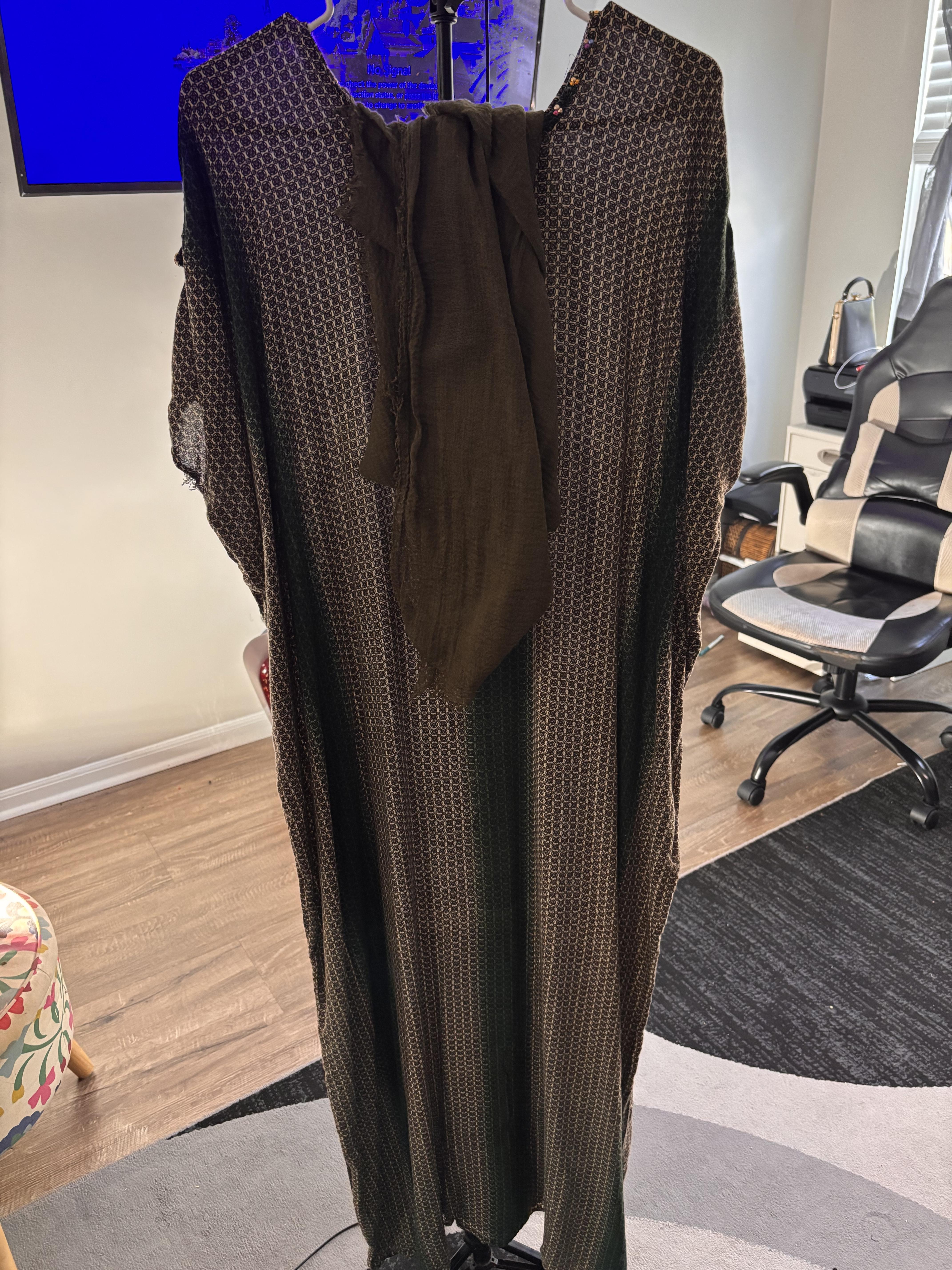 Patterned Kaftan with Matching Scarf (Earth Tones)
